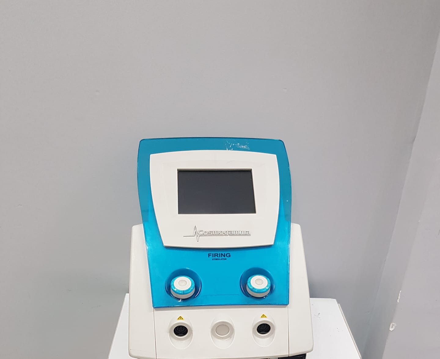 Máy điều trị điện xung điện phân đa năng 2 kênh Firing May dieu tri dien xung dien phan da nang 2 kenh doc lap Firing - Máy điều trị điện xung điện phân đa năng 2 kênh Firing