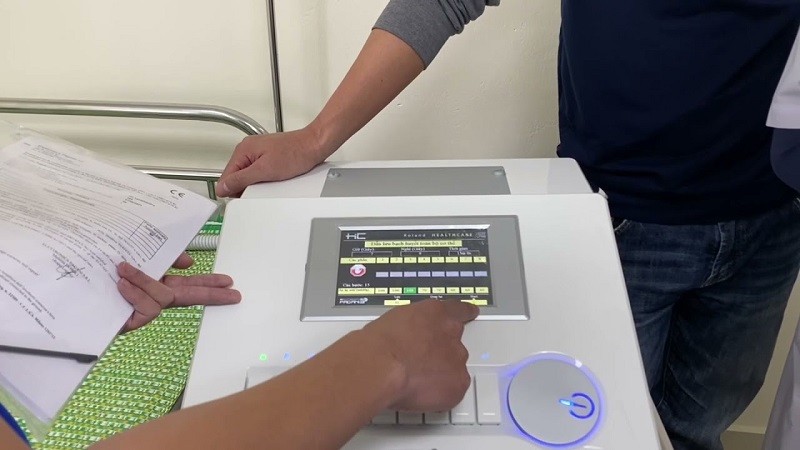 Máy nén ép trị liệu suy giãn tĩnh mạch HC LYMPHACTIVE may nen ep tri lieu suy gian tinh mach 3 - Máy nén ép trị liệu suy giãn tĩnh mạch HC LYMPHACTIVE