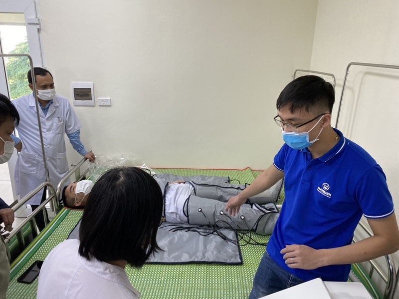 Máy nén ép trị liệu suy giãn tĩnh mạch HC LYMPHACTIVE may nen ep tri lieu suy gian tinh mach 4 - Máy nén ép trị liệu suy giãn tĩnh mạch HC LYMPHACTIVE