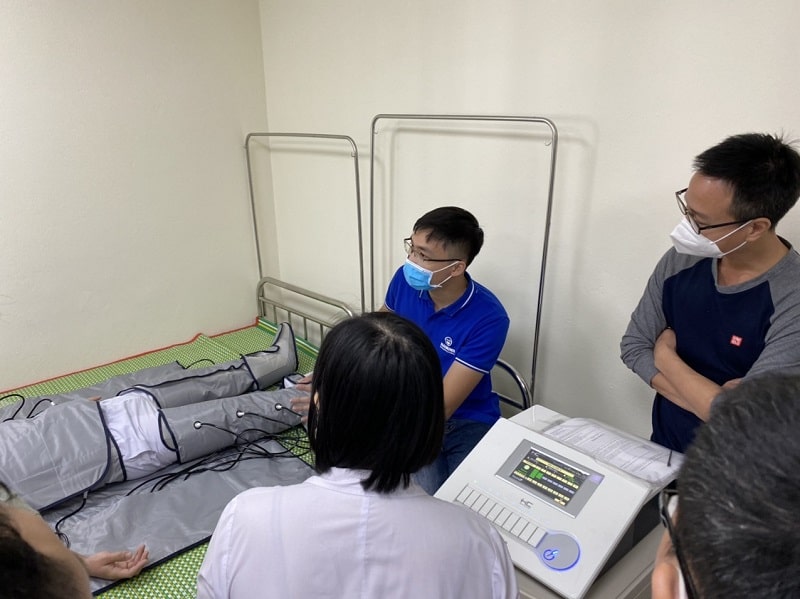 Máy nén ép trị liệu suy giãn tĩnh mạch HC LYMPHACTIVE may nen ep tri lieu suy gian tinh mach 5 - Máy nén ép trị liệu suy giãn tĩnh mạch HC LYMPHACTIVE