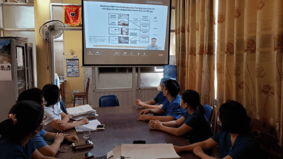 Bùng cháy của chương trình "Học cùng chuyên gia số 10" soi dong hoc cung chuyen gia so 10 02 - Bùng cháy của chương trình "Học cùng chuyên gia số 10"