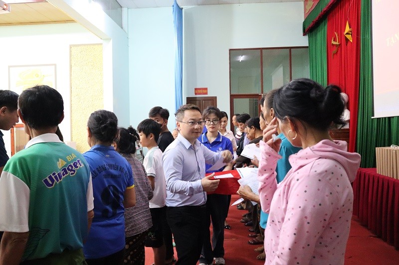 tu thien dong lo bac giang 4 - Đem y&ecirc;u thương tới qu&ecirc; hương Đ&ocirc;ng Lỗ - Hiệp H&ograve;a - Bắc Giang