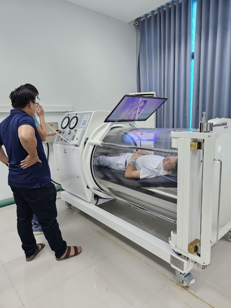 ban giao thiet bi 14 - B&agrave;n giao thiết bị c&ocirc;ng nghệ cao v&agrave; hệ thống oxy cao &aacute;p cho Bệnh viện Qu&acirc;n Y 87