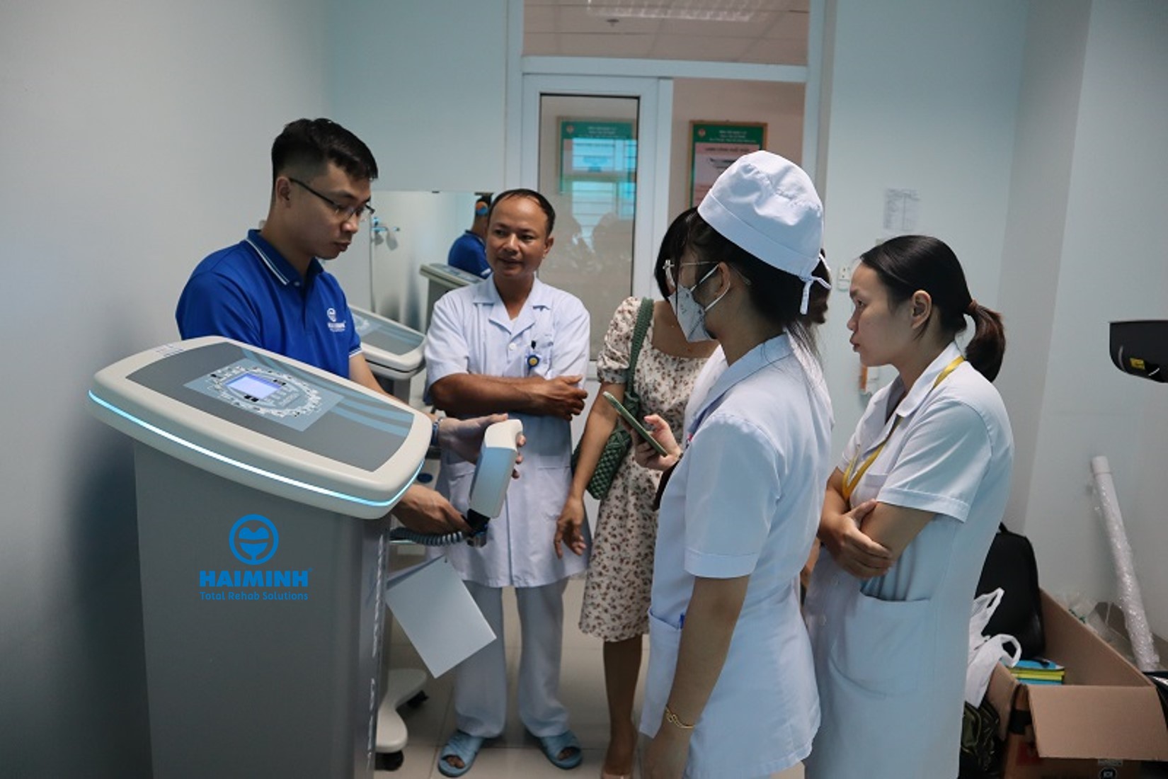 may dien xung khong tiep xuc vas 07 2 - VAS-07 Edice &ldquo;Better Future&rdquo; - M&aacute;y điện xung kh&ocirc;ng tiếp x&uacute;c kết hợp &aacute;nh s&aacute;ng trị liệu