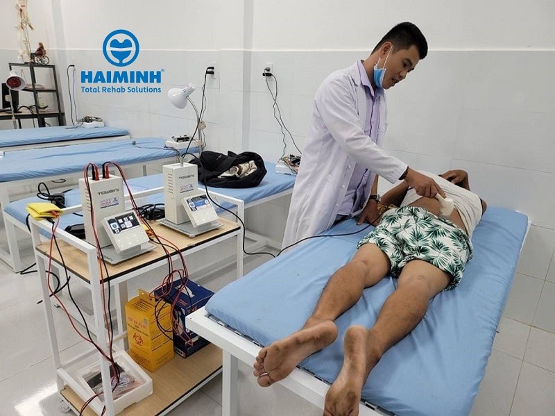 trang bi may sieu am dieu tri 6 - Trang bị m&aacute;y si&ecirc;u &acirc;m cho bệnh viện, ph&ograve;ng kh&aacute;m v&agrave; c&aacute;c cơ sơ y tế