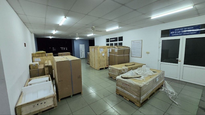 xuat kho don hang thiet bi cong nghe cao 2 - Xuất kho đơn h&agrave;ng thiết bị PHCN c&ocirc;ng nghệ cao b&agrave;n giao cuối năm