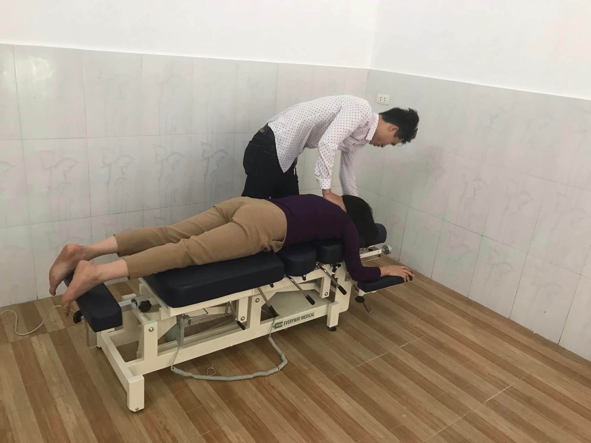 giuong tac dong cot song chiropractic gia re - Giường t&aacute;c động cột sống chiropractic: Giải ph&aacute;p tối ưu cho trị liệu cột sống