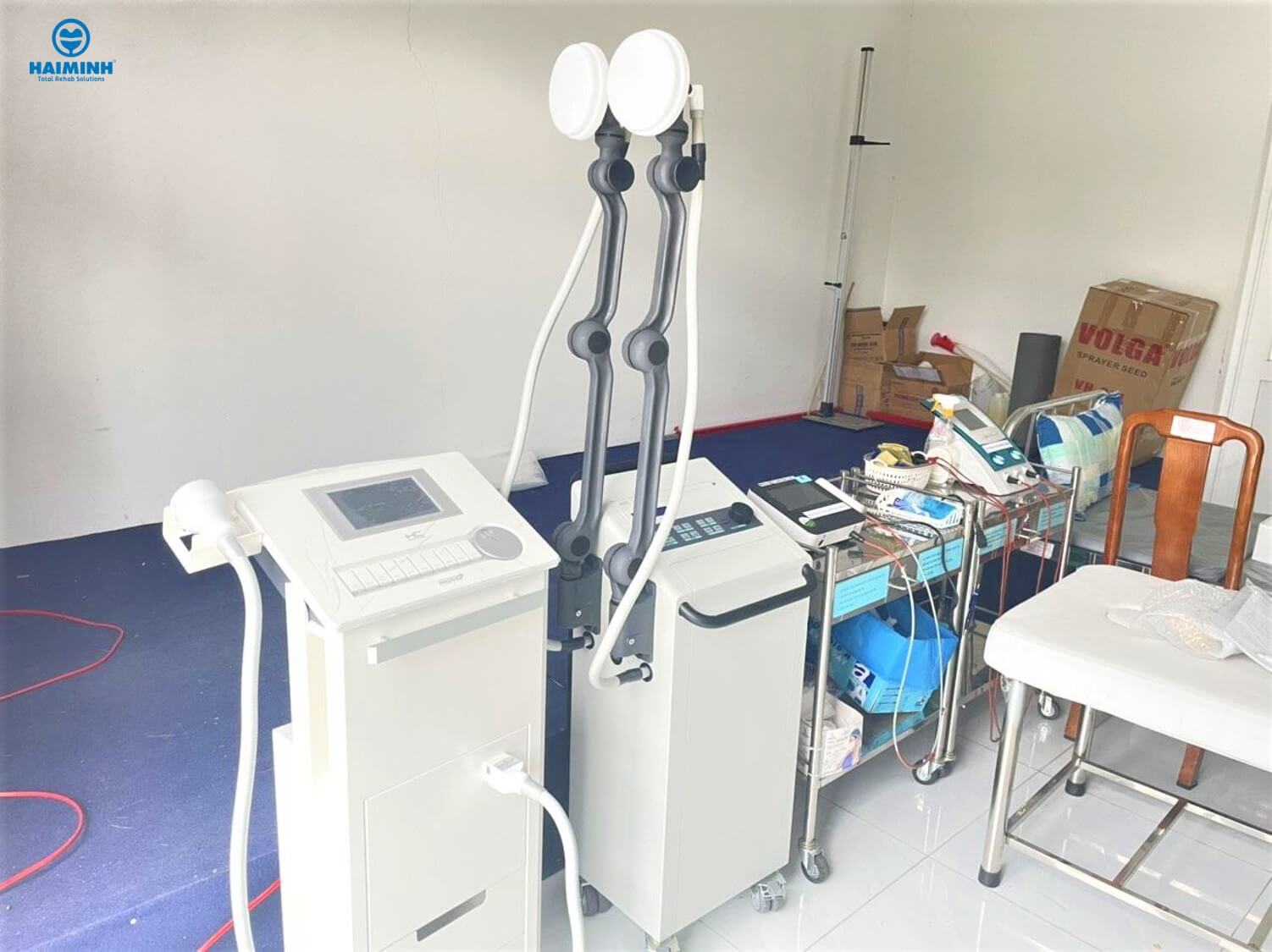 may song cao tan - M&aacute;y s&oacute;ng cao tần: Giải ph&aacute;p trị liệu xuy&ecirc;n s&acirc;u, kh&ocirc;ng x&acirc;m lấn