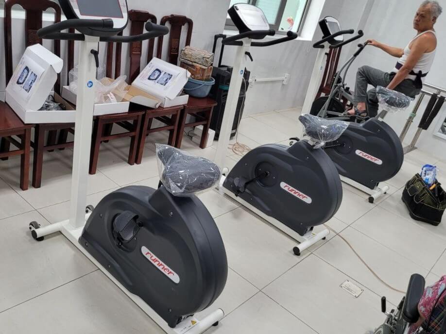 RUN700 TR - Xe đạp tập phục hồi chức năng d&agrave;nh cho người gi&agrave;
