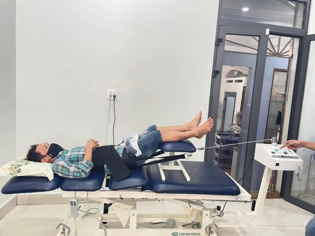 tai bien va xu tri 1024x766 - Quy tr&igrave;nh k&eacute;o gi&atilde;n cột sống bằng m&aacute;y trong vật l&yacute; trị liệu