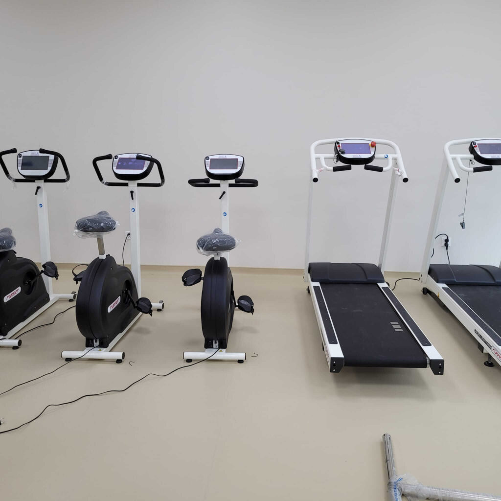 xe dap tap 1024x1024 - Thiết bị tập đi cho người khuyết tật