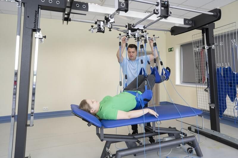 vat ly tri lieu liet nua nguoi - T&igrave;m hiểu phương ph&aacute;p vật l&yacute; trị liệu cho bệnh nh&acirc;n liệt nửa người