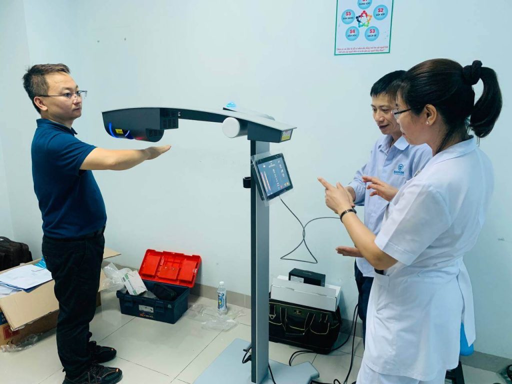 dieu tri suy gian tinh mach bang laser hieu qua quy trinh 3 1024x768 - Điều trị suy gi&atilde;n tĩnh mạch bằng laser &ndash; Hiệu quả, quy tr&igrave;nh