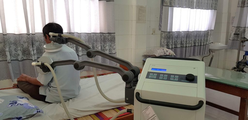 song ngan DX500 1024x498 - Quy tr&igrave;nh điện ch&acirc;m điều trị vi&ecirc;m quanh khớp vai