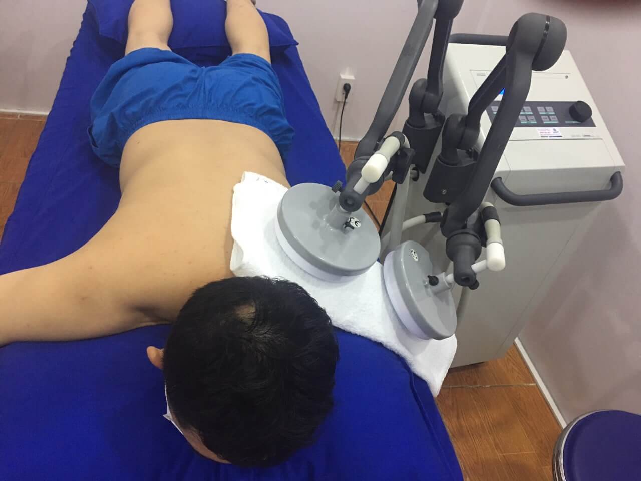 sóng ngắn điều trị rách cơ