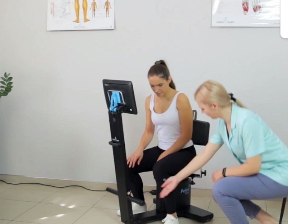 may tap co san chau 1 - C&aacute;ch điều trị sa tử cung sau sinh