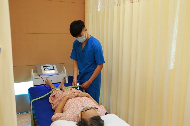phuc hoi chuc nang ton thuong than kinh mac - Phục hồi chức năng tổn thương thần kinh m&aacute;c