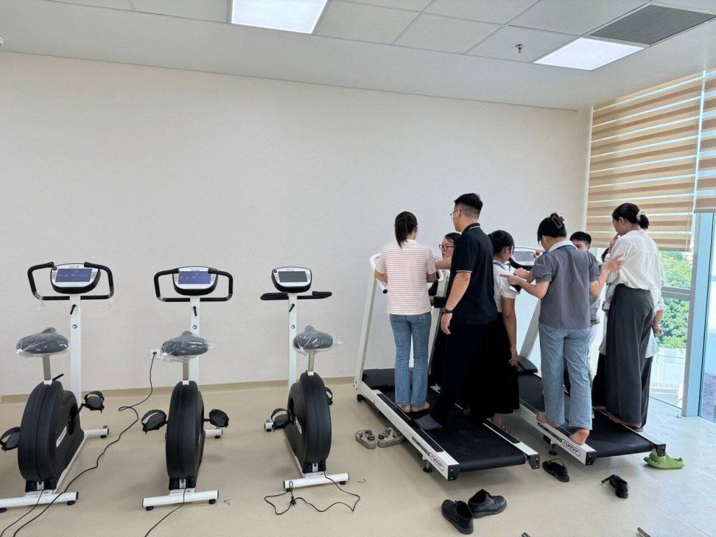 van dong tri lieu 1024x768 - Phục hồi chức năng do đau thần kinh