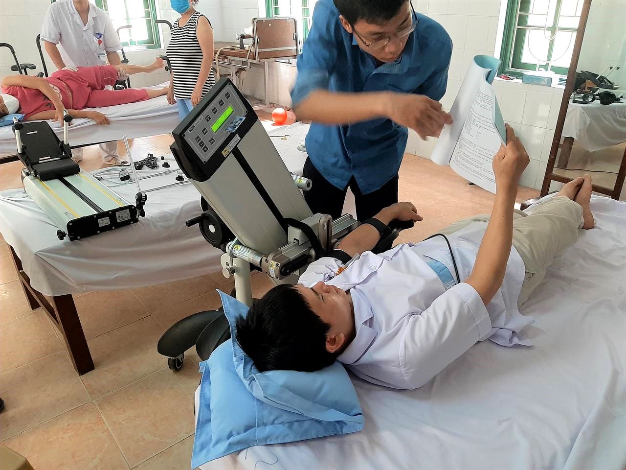 điều trị bệnh viêm đa dây thần kinh