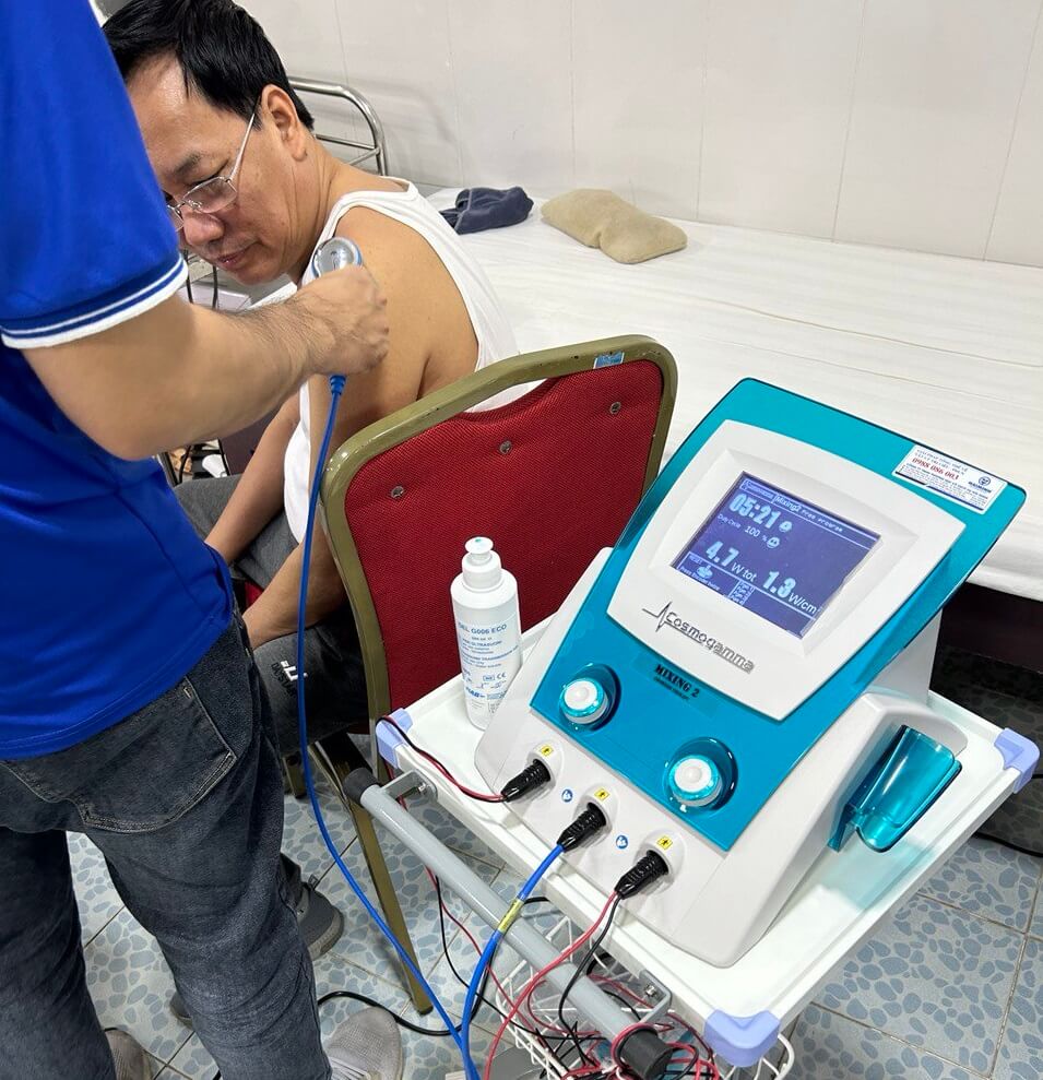 cach chon may sieu am dieu tri 1 - C&aacute;ch chọn m&aacute;y si&ecirc;u &acirc;m điều trị cho ph&ograve;ng kh&aacute;m PHCN