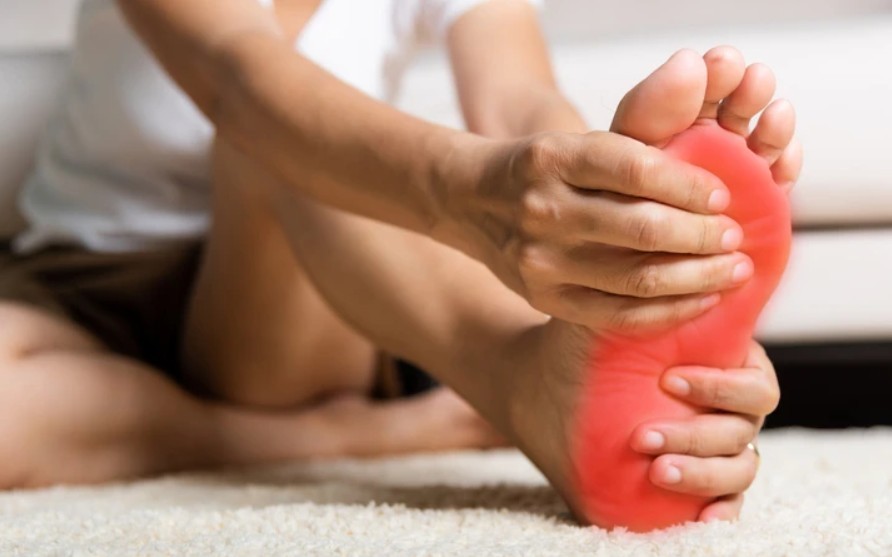 điều trị viêm cân gan bàn chân